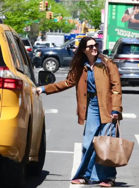 Anne Hathaway out in New York 04/28/2025