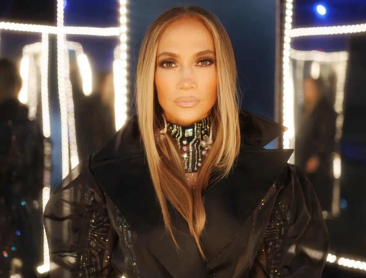 Jennifer Lopez – 2025 American Music Awards Portraits