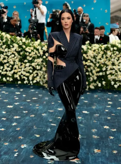 Katy Perry – The 2025 Met Gala Celebrating ‘Superfine: Tailoring Black Style’ in New York 05-05-25