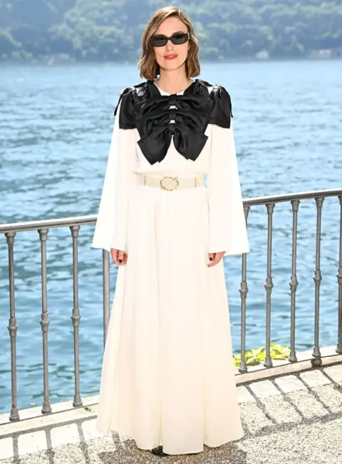 Keira Knightley – Chanel Cruise 2025 Fashion Show at Villa D’Este in Como Italy 04-29-25