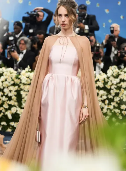 Maya Hawke – The 2025 Met Gala Celebrating ‘Superfine: Tailoring Black Style’ in New York 05-05-25