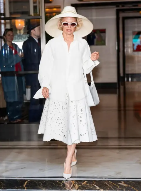 Pamela Anderson Out in New York  05-20-25