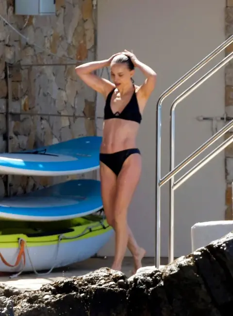 Stunning Natalie Portman Rocks a Bikini Look in Cannes, France 05-18-25