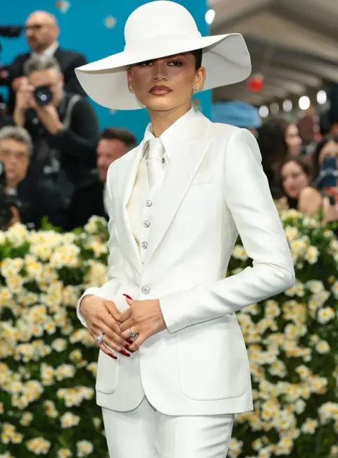 Zendaya – The 2025 Met Gala Celebrating ‘Superfine: Tailoring Black Style’ in New York 05-05-25