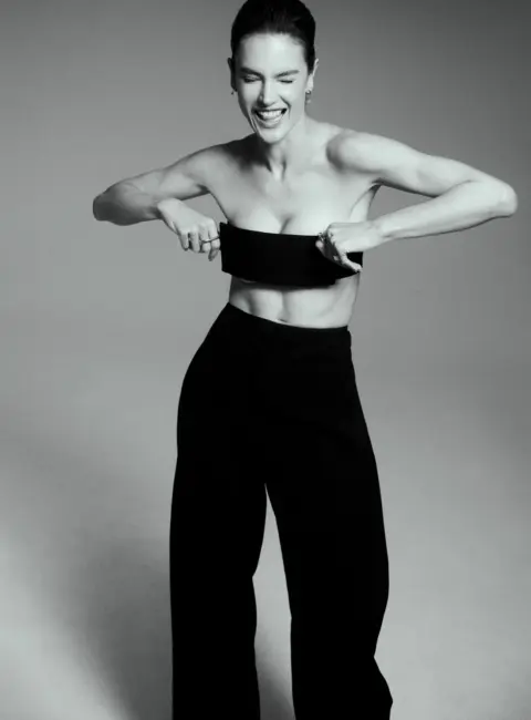 Alessandra Ambrosio – M Revista de Milenio #20 June 2025