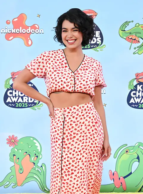 Auli’i Cravalho – 2025 Nickelodeon Kids’ Choice Awards in Santa Monica 06-21-25