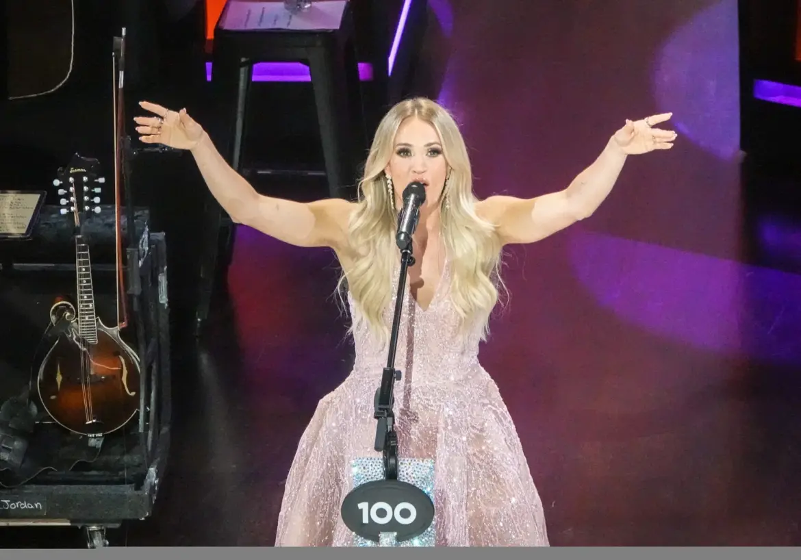 Carrie Underwood Performs at the Grand Ole Opry in Nashville 06-03-25