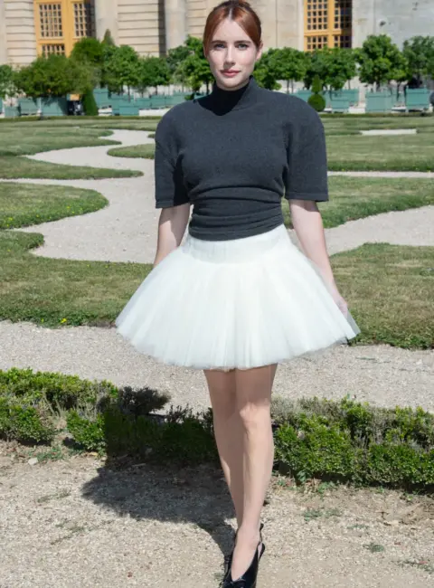 Emma Roberts – Jacquemus Fashion Show in Paris 06-29-25