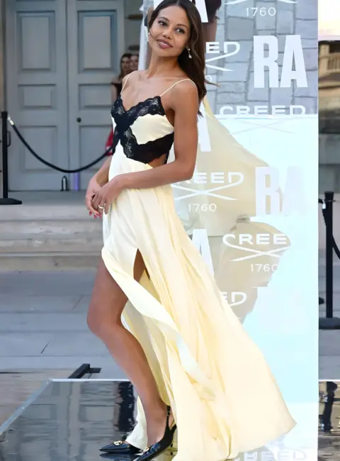 Emma Weymouth – Royal Academy of Arts Summer Exhibition Party in London 06-11-2