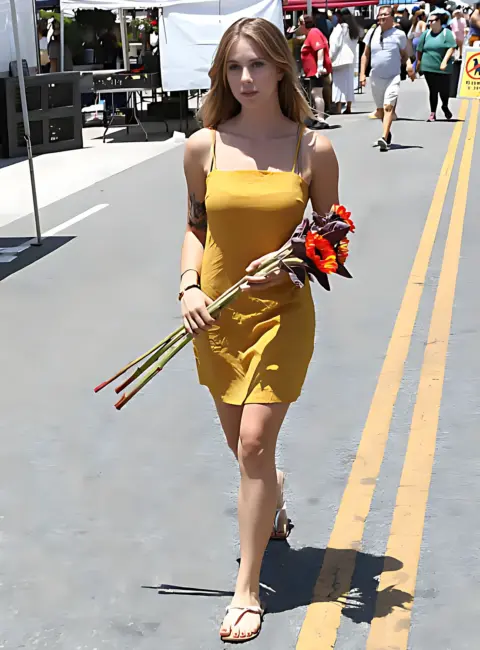 Jaida Henley is Seen at The Studio City Farmers Market in Los Angeles 06-22-25