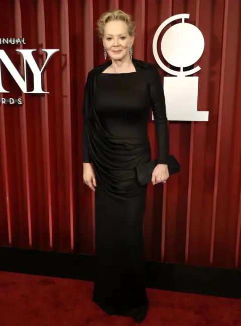 Jean Smart – 78th Annual Tony Awards in New York 06-08-2025