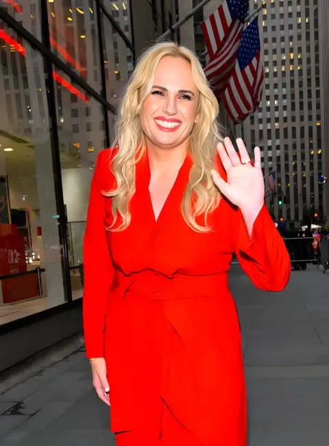 Rebel Wilson in All Red Outfit While Strolling the Streets of New York City 06-16-25