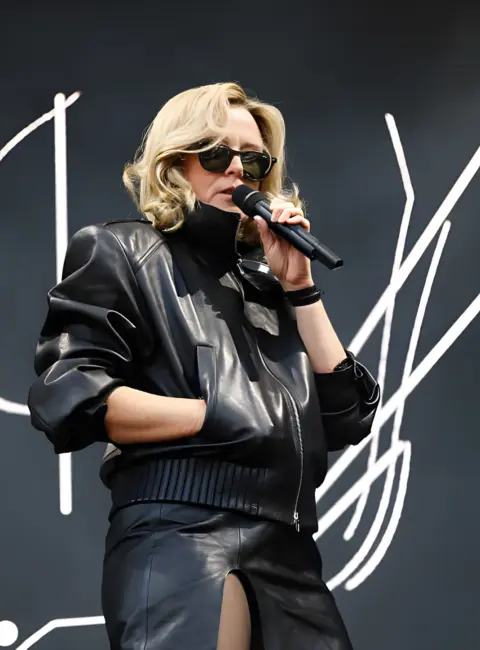 Roísín Murphy Performs Live Onstage at Rosendal Garden Party at Djurgården in Stockholm, Sweden 06-13-25