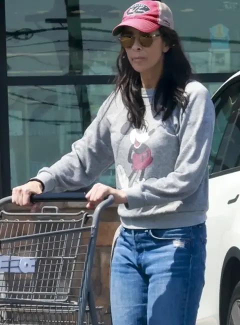 Sarah Silverman: A Grocery Store Adventure at Gelson’s Market 05-31-25