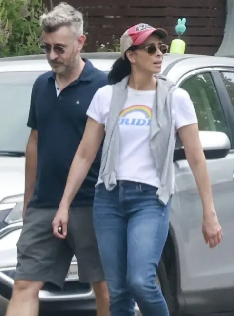 Sarah Silverman and Rory Albanese Spotted Visiting a Friend’s House in Los Feliz 06-14-25