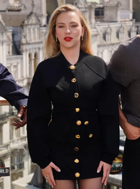 Scarlett Johansson – ‘Jurassic World Rebirth’ Photocall in London 06-16-25