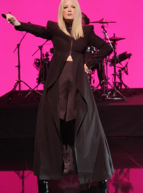 Shirley Manson – Jimmy Kimmel Live in LA 06-04-25