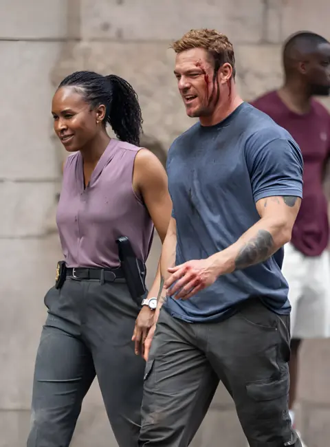 Sydelle Noel and Alan Ritchson Spotted Filming ‘Reacher’ Season 4 in Philadelphia 06-18-25