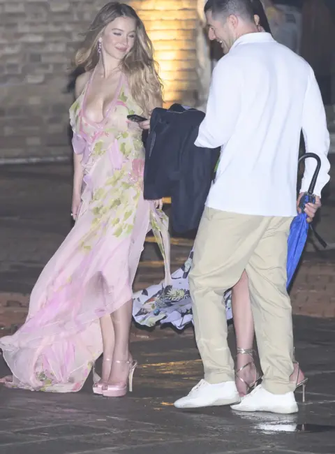 Sydney Sweeney Seen at Jeff Bezos and Lauren Sanchez Wedding Party in Venice 06-26-25