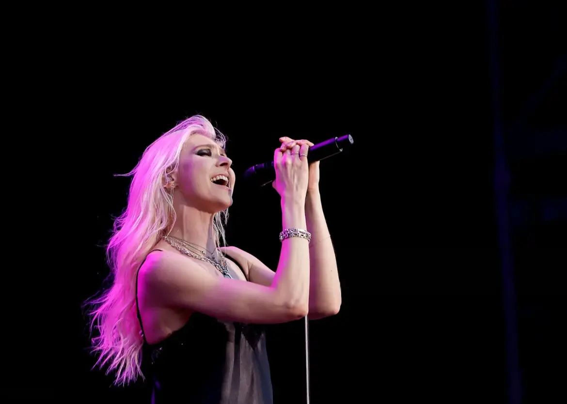 Taylor Momsen –  Power Up Τour at Nissan Stadium in Nashville 05-21-25 Taylor Momsen –  Power Up Τour at Nissan Stadium in Nashville 05-21-25