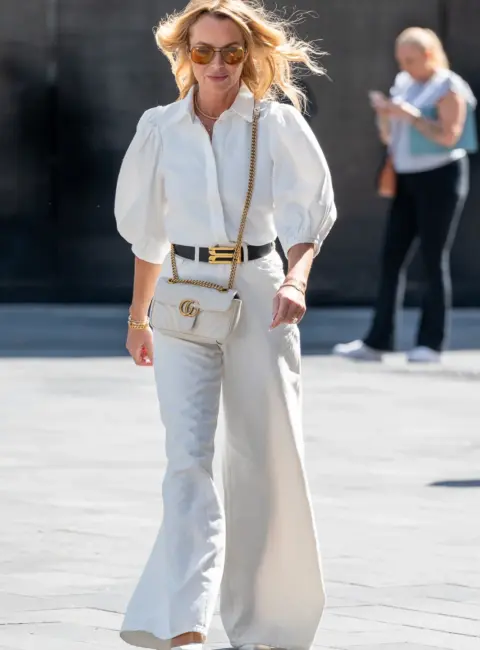 Amanda Holden’s Elegant White Ensemble Shines at Global Studios 07-04-25