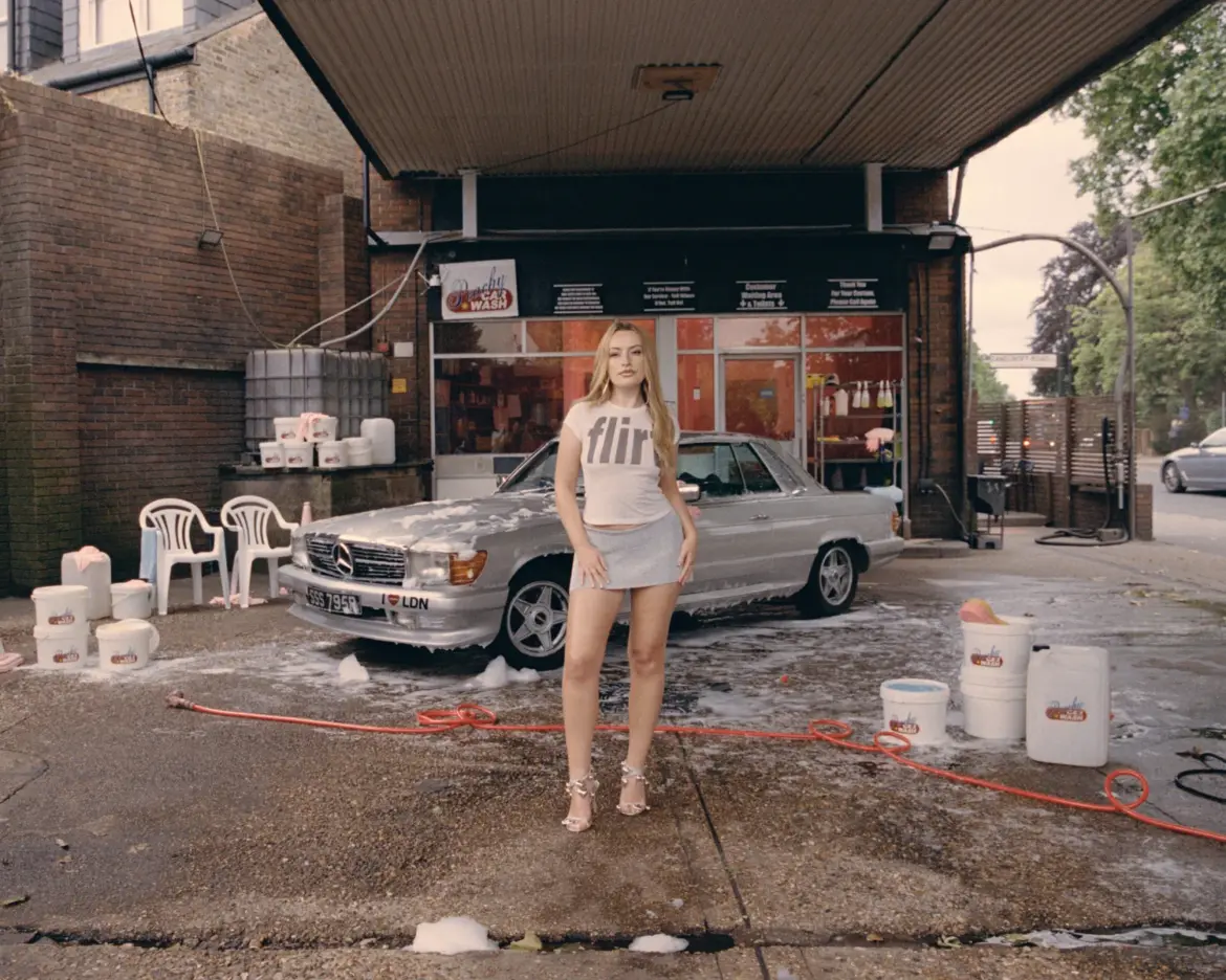 Amelia Dimoldenberg – Amelia Dimoldenberg X Peachy Den Campaign July 2025