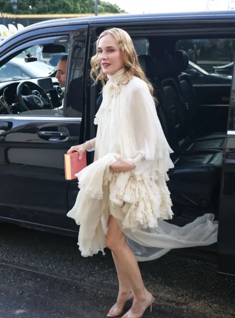 Diane Kruger Makes a Grand Entrance at the Extravagant Louvre Gala in Paris 07-06-25