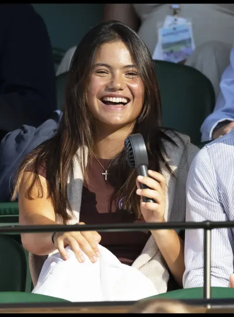 Emma Raducanu Attends a Gentlemen’s Singles Semi-Final Match at Day 12 of Wimbledon, London 07-11-25