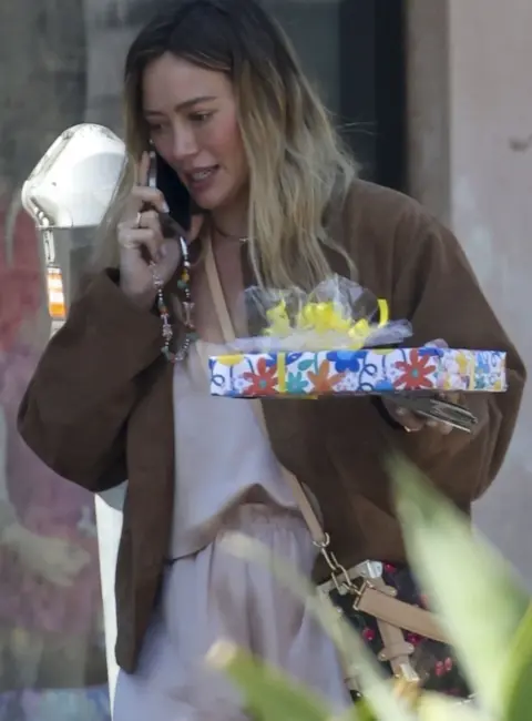 Hilary Duff Spotted Shopping at Ragg Tattoo in Studio City 07-27-25