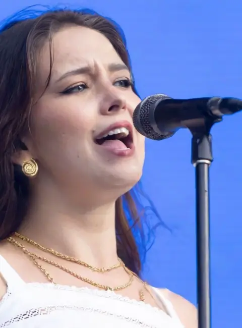 Katie Tupper – Festival d’ete de Quebec, Quebec City, Canada 07-03-25