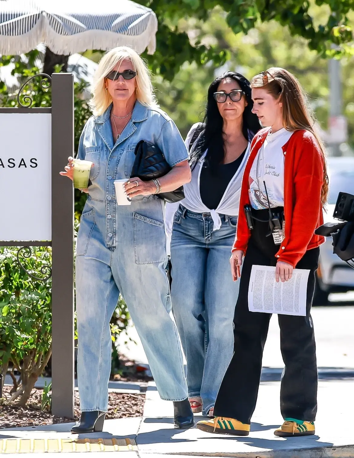 Kourtney Kardashian Spotted Back at Calabasas Coffee House Amid Pregnancy Speculations 07-23-25