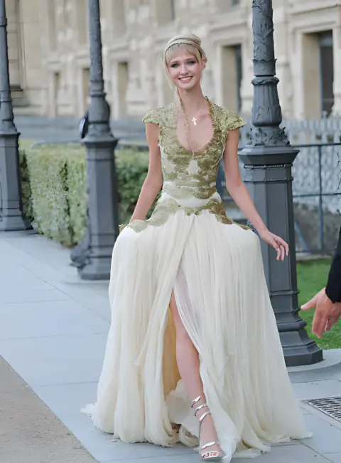 Lara Cosima Henckel von Donnersmarck – Bal D’Ete At The Musée Des Arts Décoratifs Photocall in Paris, France 07-06-25