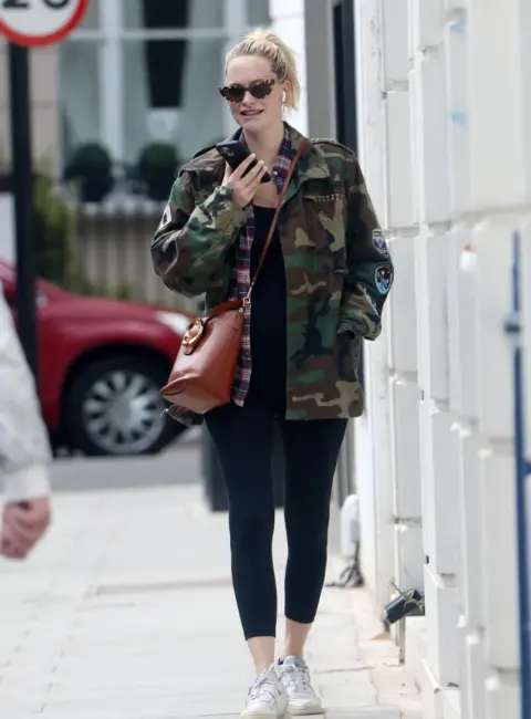 Poppy Delevingne Spotted Enjoying a Leisurely Stroll in Notting Hill 07-04-25