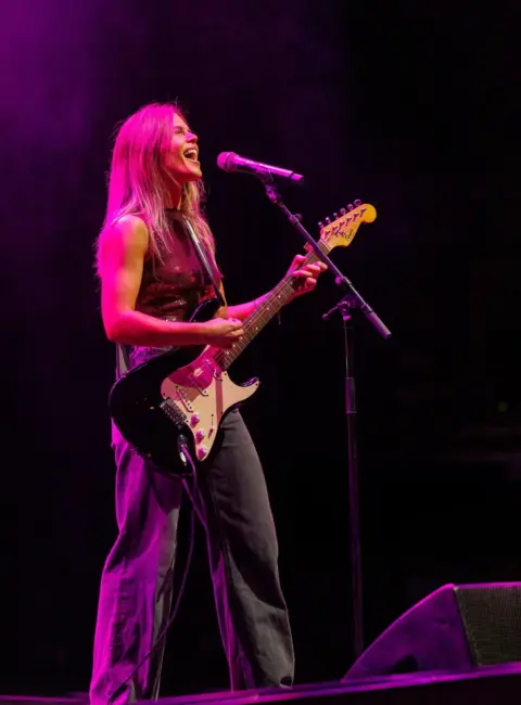 Cassie Henderson – Performs at The Civic in Auckland, New Zealand 08-18-2025