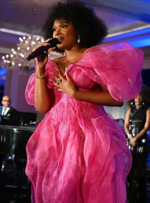 Jennifer Hudson – Attends The Whitney Houston 40th Anniversary in Music And Entertainment Gala at St Regis Hotel in Atlanta, Georgia 08-09-2025