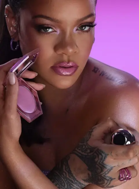 Rihanna – Fenty Beauty: Diamond Bomb 2025