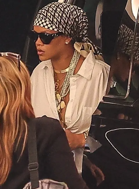 Rihanna’s Effortlessly Chic Look Stuns in Beverly Hills 07-31-25