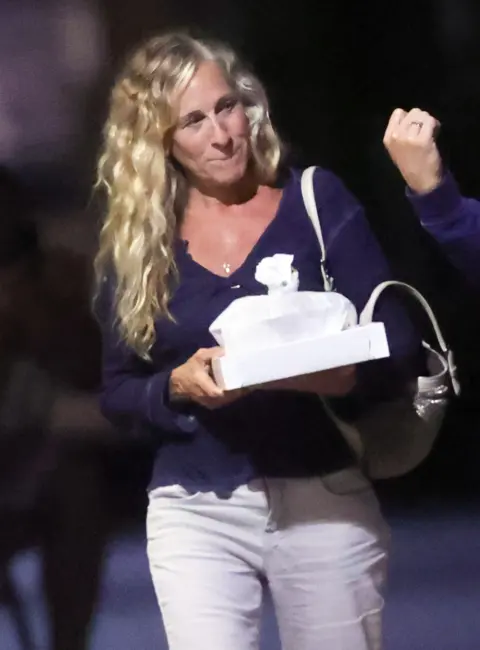 Sarah Jessica Parker Spotted in Public Following the End of Her Show 08-16-2025