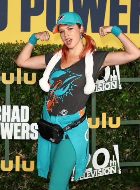 Alexis Knapp – ‘Chad Powers’ Hulu Series Premiere, Pasadena, California 09-25-2025