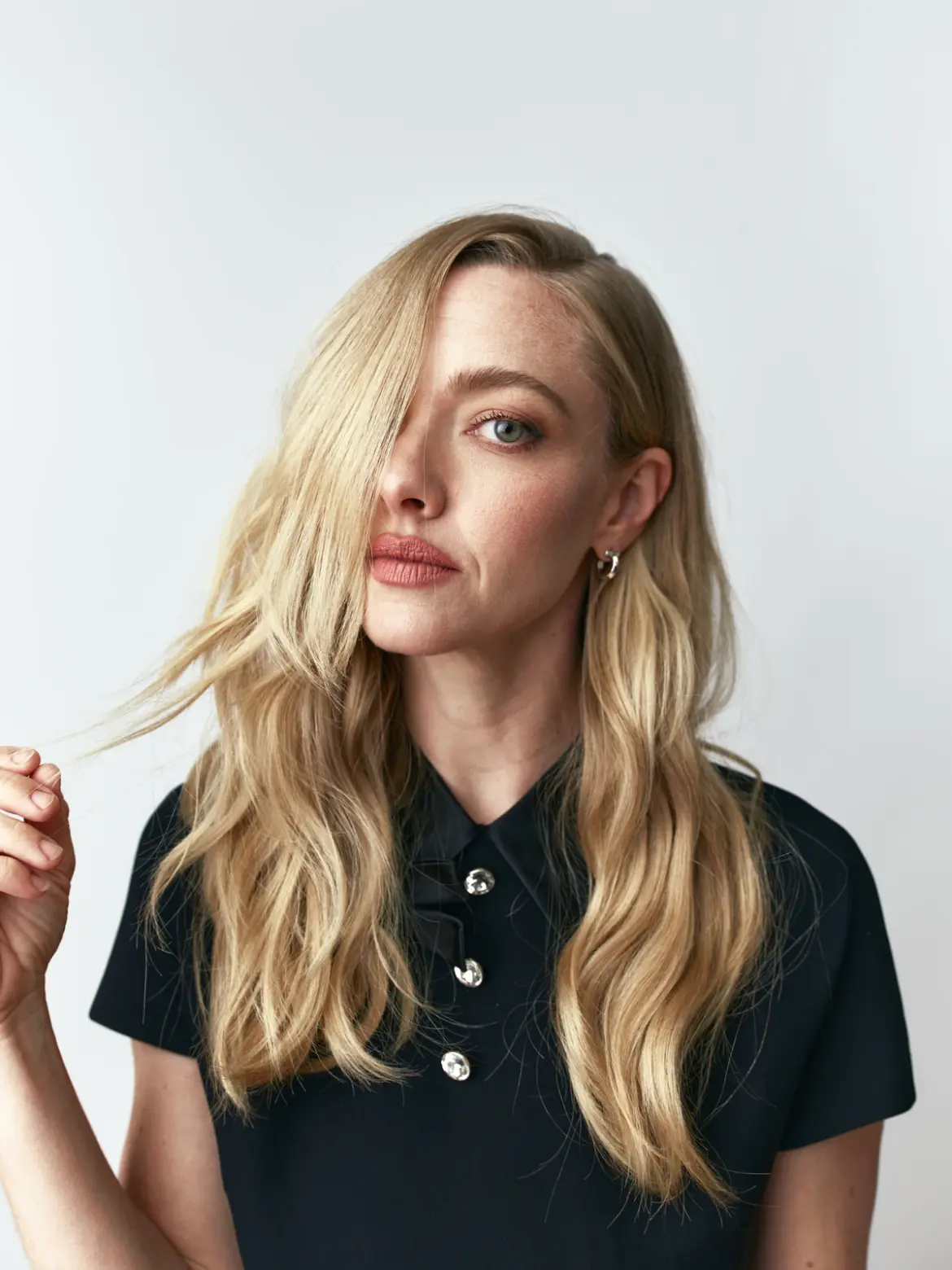 Amanda Seyfried – Deadline Portrait Studio at Toronto International Film Festival September 2025