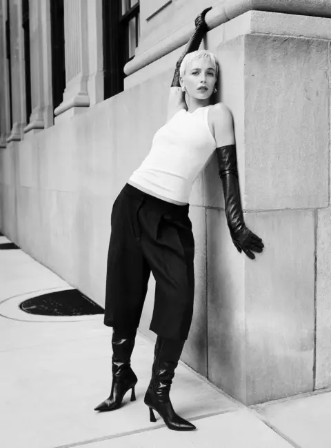 Emma Chamberlain – Stuart Weitzman New York Fall 2025 Campaign