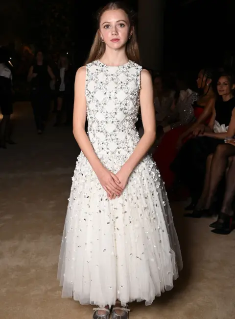 Evie Templeton – Richard Quinn Fashion Show in London 09-20-2025