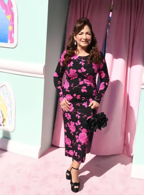 Gloria Estefan – Attends Premiere of Universal Pictures ‘Gabby’s Dollhouse: The Movie’ in Los Angeles, California 09-20-2025