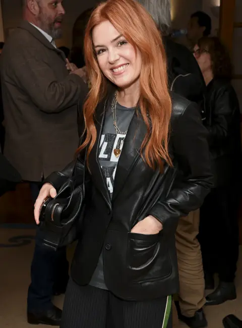 Isla Fisher – ‘Seagull: True Story’ Press Night at the Marylebone Theatre in London 09-11-2025