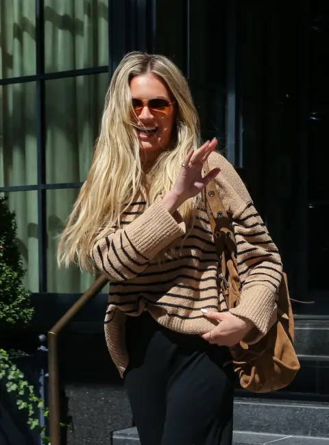 Kelsea Ballerini Beams with Joy as She Departs Her New York City Hotel 09-11-2025