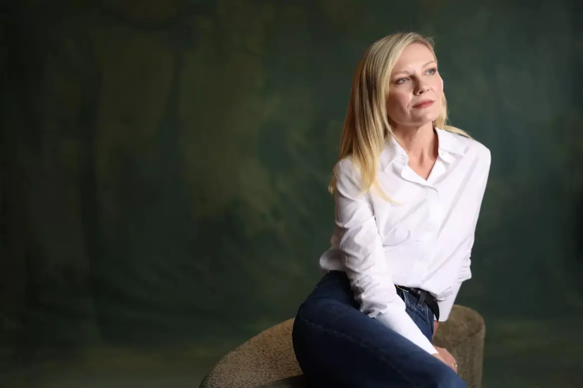 Kirsten Dunst – L.A. Times Studio at TIFF September 2025