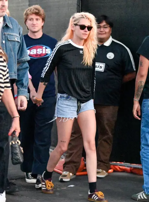 Kristen Stewart Out and About in Pasadena 09-06-2025