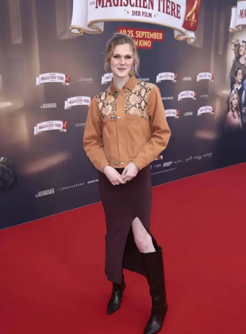 Lucy Hellenbrecht – ‘Die Schule der Magischen Tiere 4’ Premiere at Zoo Palace in Berlin, Germany 09-19-2025