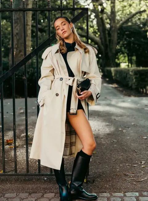 Olivia Ponton – Burberry Fall 2025