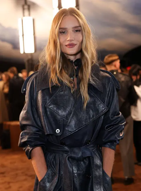 Rosie Huntington-Whiteley – Attends the After-Party Following the Burberry Summer 2026 Dhow During London Fashion Week in London, England 09-22-2025